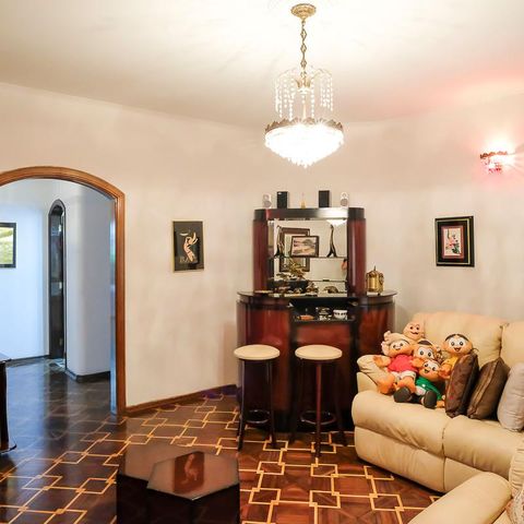 Casa à venda com 453m², 4 quartos e 3 vagasSala 2