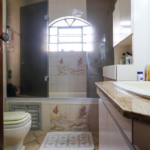 Casa à venda com 453m², 4 quartos e 3 vagasBanheiro