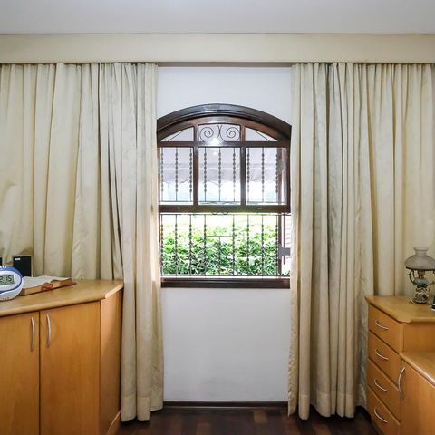 Casa à venda com 453m², 4 quartos e 3 vagasQuarto 2