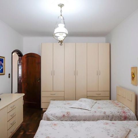 Casa à venda com 453m², 4 quartos e 3 vagasQuarto 1