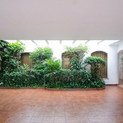 Casa à venda com 453m², 4 quartos e 3 vagasGaragem