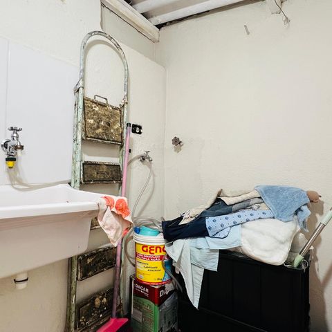 Casa à venda com 83m², 3 quartos e sem vaga Casa à venda com 83m², 3 quartos e sem vagaÁrea de Serviço