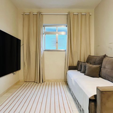 Casa à venda com 83m², 3 quartos e sem vaga Casa à venda com 83m², 3 quartos e sem vagaSala