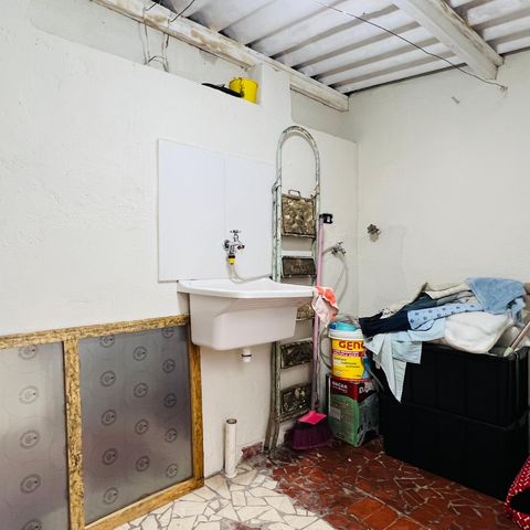 Casa à venda com 83m², 3 quartos e sem vaga Casa à venda com 83m², 3 quartos e sem vagaÁrea de Serviço