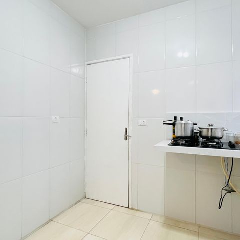 Casa à venda com 83m², 3 quartos e sem vaga Casa à venda com 83m², 3 quartos e sem vagaCozinha