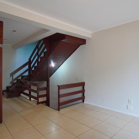 Casa à venda com 288m², 4 quartos e 3 vagasSala 2