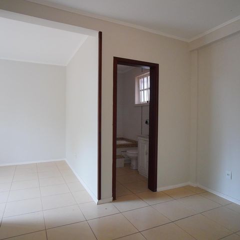 Casa à venda com 288m², 4 quartos e 3 vagasSuíte 