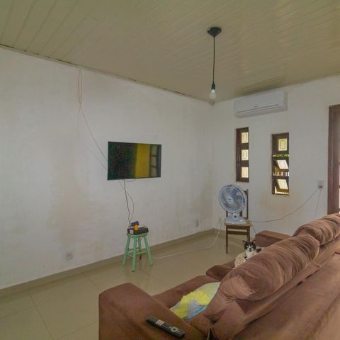 Casa à venda com 100m², 2 quartos e 1 vaga Casa à venda com 100m², 2 quartos e 1 vagaSala
