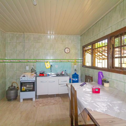 Casa à venda com 100m², 2 quartos e 1 vaga Casa à venda com 100m², 2 quartos e 1 vagaCozinha
