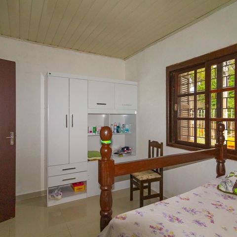 Casa à venda com 100m², 2 quartos e 1 vaga Casa à venda com 100m², 2 quartos e 1 vagaQuarto 1