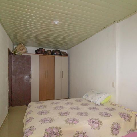 Casa à venda com 100m², 2 quartos e 1 vaga Casa à venda com 100m², 2 quartos e 1 vagaQuarto 1/Suíte