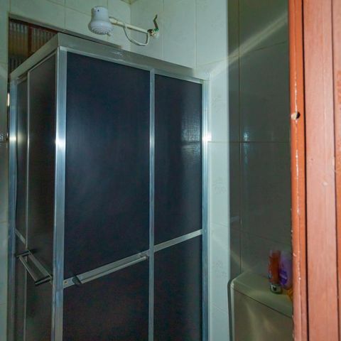 Casa à venda com 100m², 2 quartos e 1 vaga Casa à venda com 100m², 2 quartos e 1 vagaBanheiro