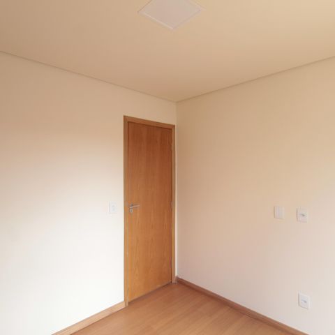 Casa à venda com 130m², 3 quartos e 3 vagasSemi-Suíte 2