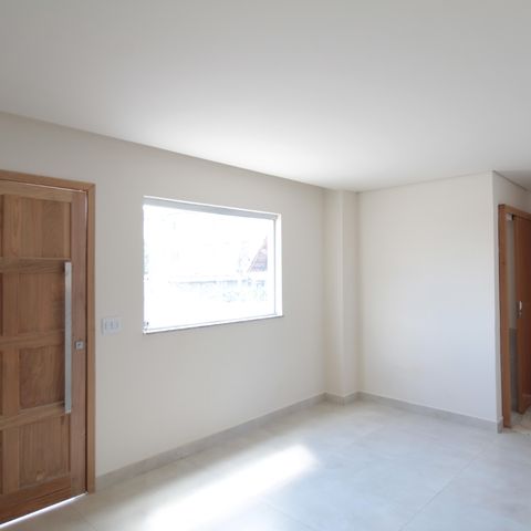 Casa à venda com 130m², 3 quartos e 3 vagasSala