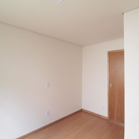 Casa à venda com 130m², 3 quartos e 3 vagasSemi-Suíte 1