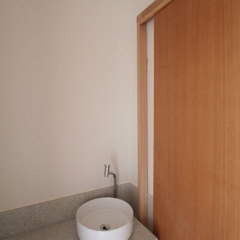 Casa à venda com 130m², 3 quartos e 3 vagasBanheiro das Semi-Suítes
