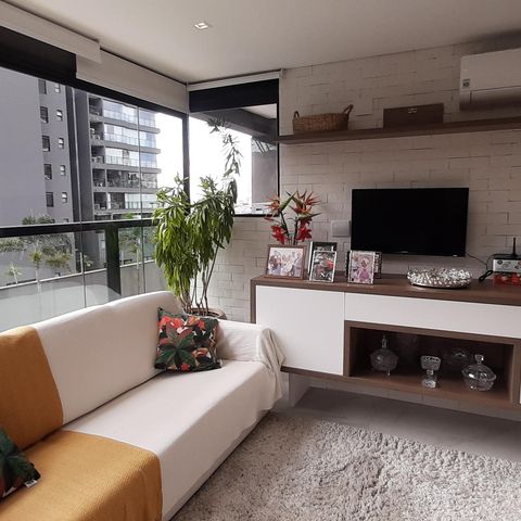 Apartamento para alugar com 150m², 3 quartos e 3 vagas Apartamento para alugar com 150m², 3 quartos e 3 vagasSala de TV e Sacada