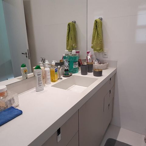 Apartamento para alugar com 150m², 3 quartos e 3 vagas Apartamento para alugar com 150m², 3 quartos e 3 vagasBanheiro da Suíte 1