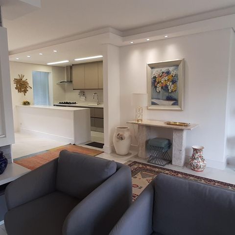 Apartamento para alugar com 150m², 3 quartos e 3 vagas Apartamento para alugar com 150m², 3 quartos e 3 vagasSala de Estar