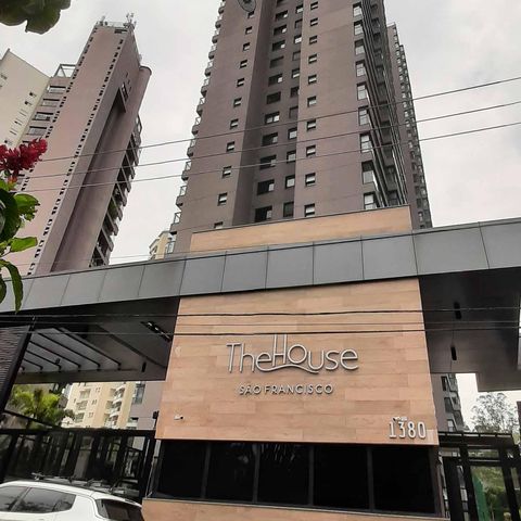 Apartamento para alugar com 150m², 3 quartos e 3 vagas Apartamento para alugar com 150m², 3 quartos e 3 vagasFachada do Condomínio