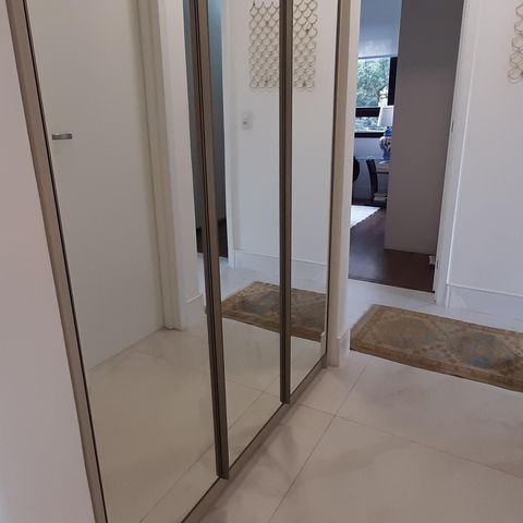 Apartamento para alugar com 150m², 3 quartos e 3 vagas Apartamento para alugar com 150m², 3 quartos e 3 vagasCorredor para as Suítes