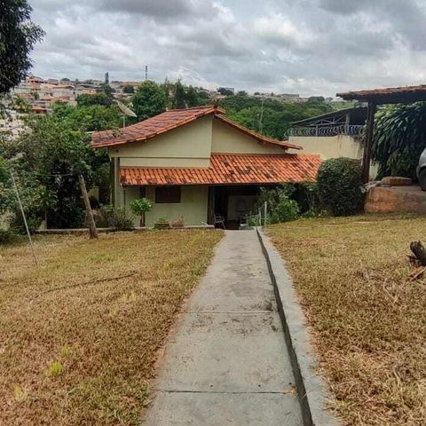 Casa à venda com 504m², 4 quartos e 1 vaga