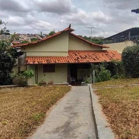 Casa à venda com 504m², 4 quartos e 1 vaga