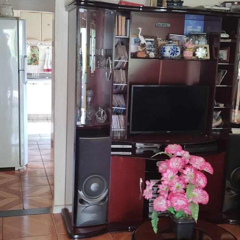 Casa à venda com 504m², 4 quartos e 1 vaga