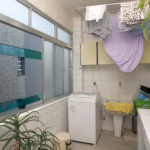 Apartamento à venda com 144m², 3 quartos e sem vagaÁrea de Serviço + Despensa