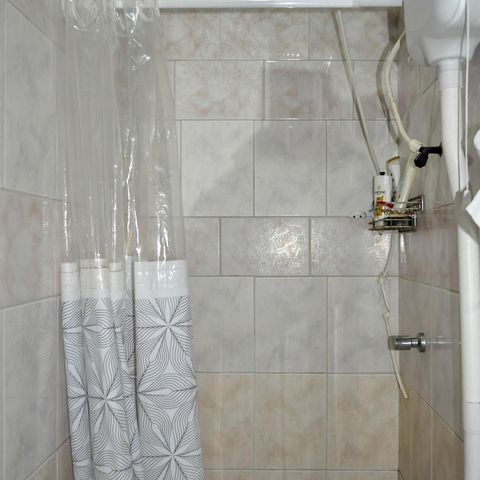 Casa à venda com 160m², 5 quartos e 2 vagas Casa à venda com 160m², 5 quartos e 2 vagasBanheiro Suíte 5