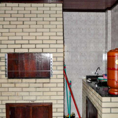 Casa à venda com 160m², 5 quartos e 2 vagas Casa à venda com 160m², 5 quartos e 2 vagasCozinha