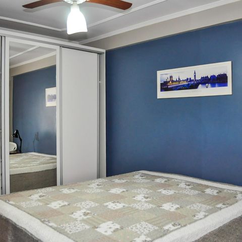 Casa à venda com 160m², 5 quartos e 2 vagas Casa à venda com 160m², 5 quartos e 2 vagasSuíte 2