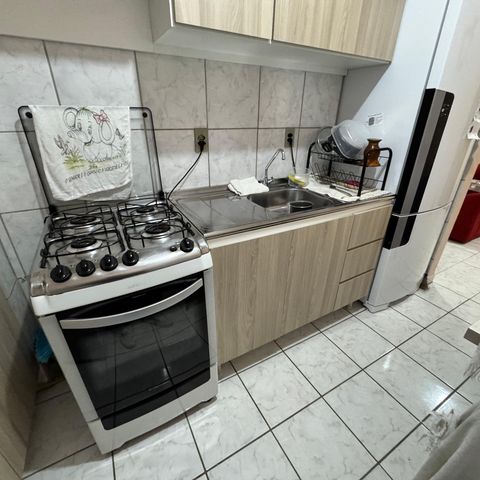 Apartamento à venda com 58m², 2 quartos e 1 vaga Apartamento à venda com 58m², 2 quartos e 1 vagaCozinha e Área de Serviço