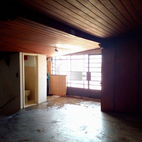 Casa à venda com 180m², 3 quartos e 2 vagas