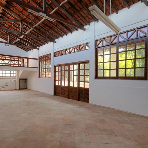 Casa à venda com 800m², 5 quartos e 10 vagasGalpão