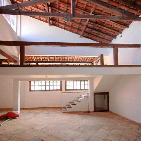 Casa à venda com 800m², 5 quartos e 10 vagasGalpão