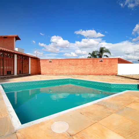Casa à venda com 800m², 5 quartos e 10 vagasPiscina