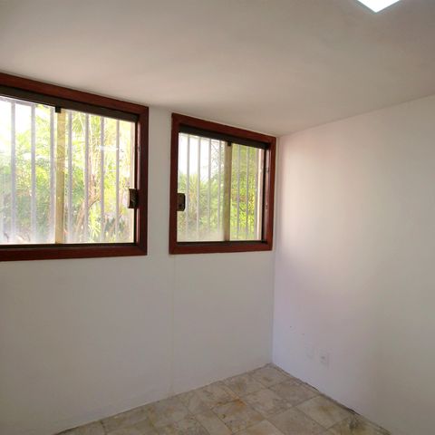 Casa à venda com 800m², 5 quartos e 10 vagasQuarto de Serviço