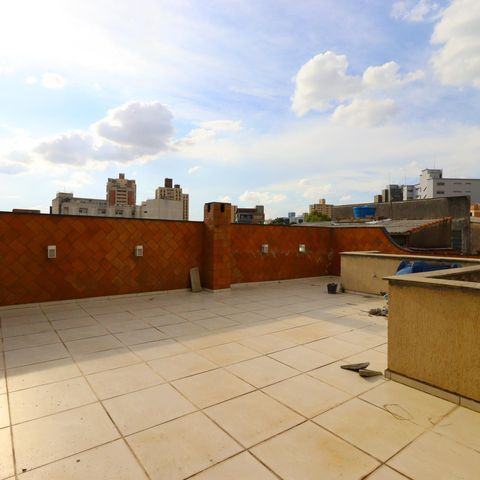 Casa à venda com 500m², 4 quartos e 4 vagasTerraço