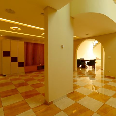 Casa à venda com 500m², 4 quartos e 4 vagasSala