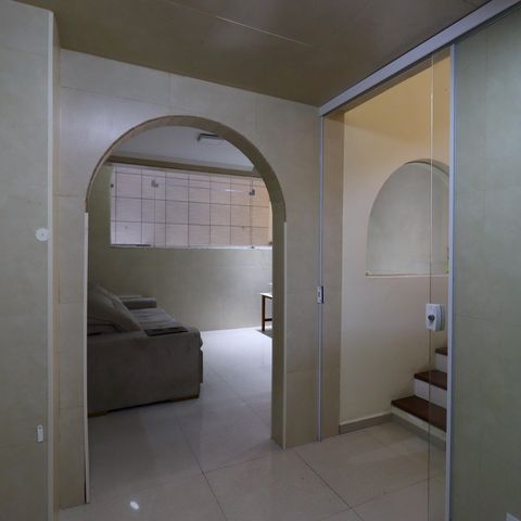 Casa à venda com 500m², 4 quartos e 4 vagasEscritório