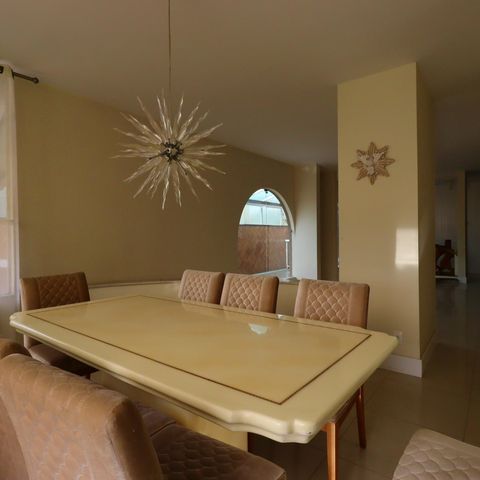 Casa à venda com 500m², 4 quartos e 4 vagasSala de Jantar