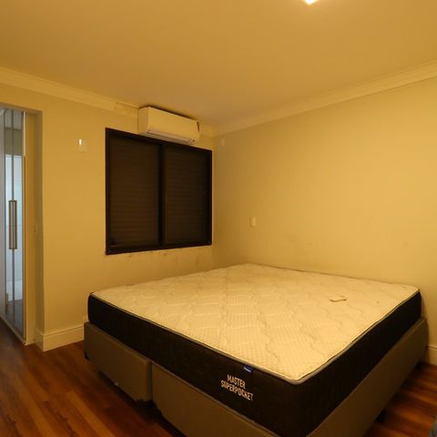 Casa à venda com 500m², 4 quartos e 4 vagasSuíte 2