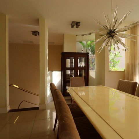 Casa à venda com 500m², 4 quartos e 4 vagasSala de Jantar