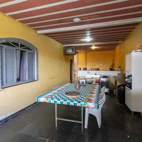 Casa à venda com 846m², 4 quartos e 3 vagas Casa à venda com 846m², 4 quartos e 3 vagasÁrea gourmet