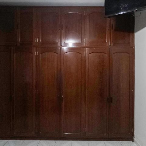 Casa à venda com 846m², 4 quartos e 3 vagas Casa à venda com 846m², 4 quartos e 3 vagasSuíte