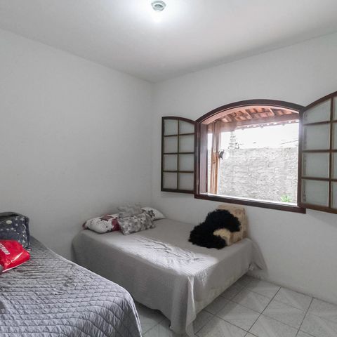 Casa à venda com 846m², 4 quartos e 3 vagas Casa à venda com 846m², 4 quartos e 3 vagasQuarto 1