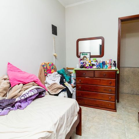 Casa à venda com 241m², 4 quartos e 6 vagas Casa à venda com 241m², 4 quartos e 6 vagasQuarto 2