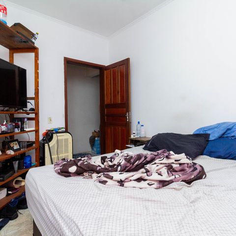 Casa à venda com 241m², 4 quartos e 6 vagas Casa à venda com 241m², 4 quartos e 6 vagasQuarto 1
