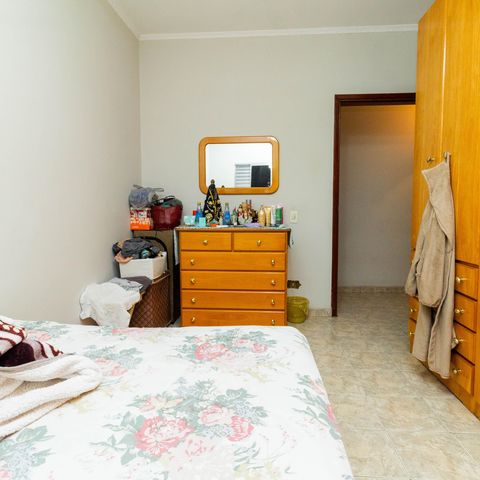 Casa à venda com 241m², 4 quartos e 6 vagas Casa à venda com 241m², 4 quartos e 6 vagasQuarto 3
